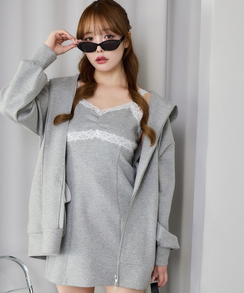 one after another NICE CLAUP（ワンアフターアナザーナイスクラップ）の「【セットで着れる】カットレースキャミワンピース（ワンピース・レディース・ブラック/杢グレー/ライトイエロー・FREE）」の18枚目の写真