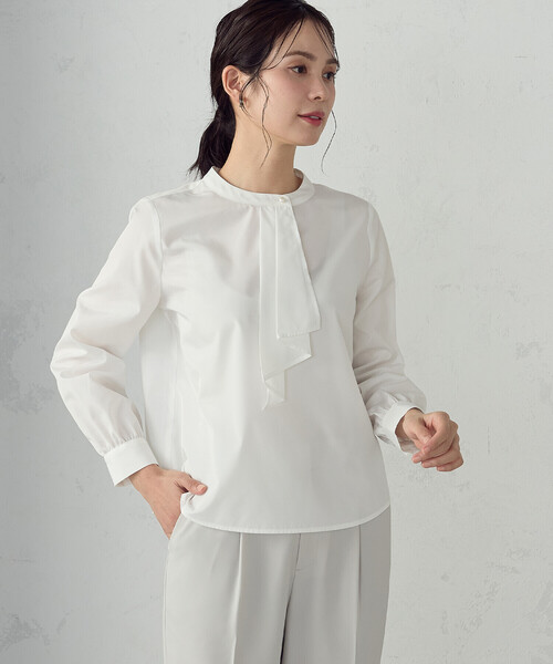 COMME CA ISM(コムサイズム)の「【宮城舞さん着用】ボウタイ風 ブラウス(シャツ/ブラウス・レディース・グレー/ホワイト/ネイビー・LARGE/MEDIUM)」の18枚目の写真