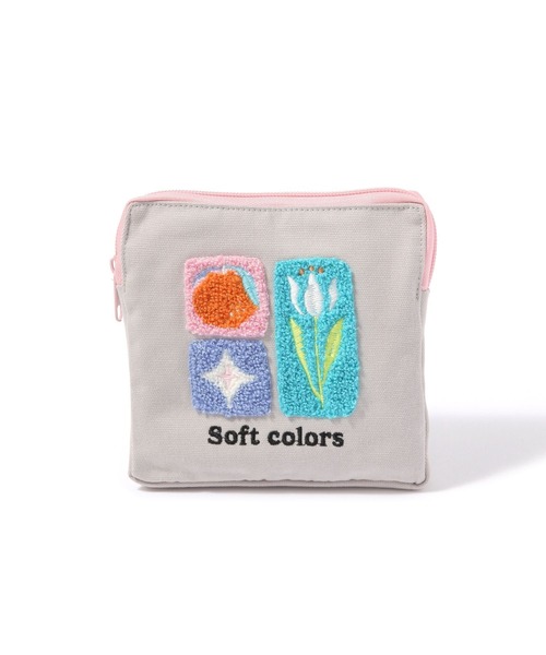 LAKOLE（ラコレ）の「【入園入学にも】[FRUITS AND BLOOM]サガラ刺繍スクエアポーチA / 612312（ステーショナリー・レディース・グレー・FREE）」の2枚目の写真