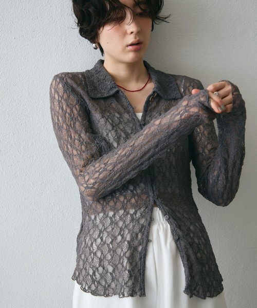 Trish(トリッシュ)の「レースポロ襟シャツ(Tシャツ/カットソー・レディース・ブラック/ホワイト/チャコールグレー・MEDIUM)」の3枚目の写真