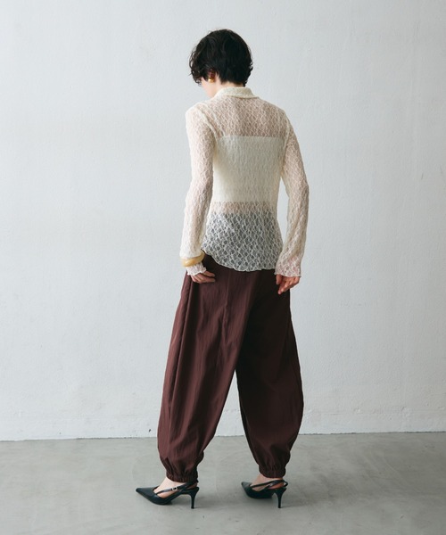 Trish(トリッシュ)の「レースポロ襟シャツ(Tシャツ/カットソー・レディース・ブラック/ホワイト/チャコールグレー・MEDIUM)」の12枚目の写真