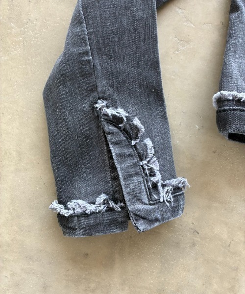 SHAGGIE（シャギー）の「フロント切り替えフリンジジャケット（その他アウター・レディース・ブラック/ブルー・FREE）」の3枚目の写真