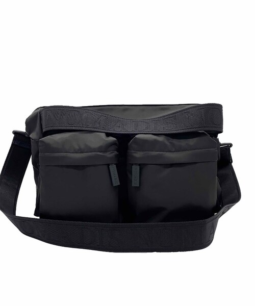 NOMADIS ブラックショルダーバッグ NOMADIS（ノマディス）BASQUE ショルダーバッグ（ショルダーバッグ