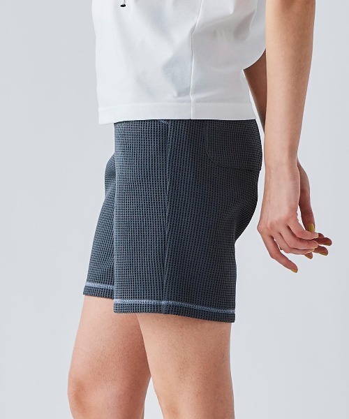 Picone CLUB(ピッコーネクラブ)の「ワッフル地UVハーフパンツ(その他パンツ・レディース・ブラック/グレー/ネイビー/ベージュ・LL/L/M)」の13枚目の写真