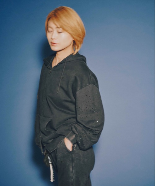 ZOZO(ゾゾ)の「KIYOSHI HIKAWA+KIINA. BLACK COLLECTION by ZOZOTOWN MIRROR KEYCHAIN(キーホルダー・レディース・ブラック・F)」の5枚目の写真