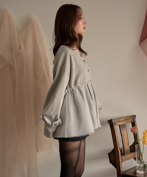 mideal(マイディール)の「peplum sweatshirt cardigan / ペプラムスウェットカーディガン(スウェット・レディース・グレー/アイボリー・FREE)」の17枚目の写真