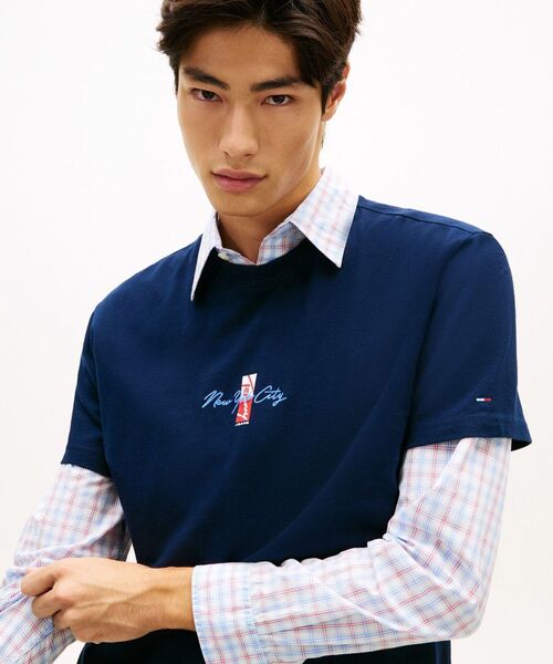 tommy jeans(トミー ジーンズ)の「サインブロックショートスリーブTシャツ(Tシャツ/カットソー・メンズ・マルチ/ホワイト・LARGE/X-LARGE/MEDIUM/SMALL/X-SMALL)」の3枚目の写真