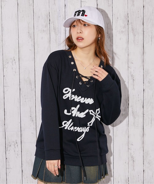 GORGE(ゴージ)の「《編み上げデザイン×裏毛素材》トレーナー/秋冬春/全3色(スウェット・レディース・オフホワイト/グレー/ネイビー・F)」の3枚目の写真