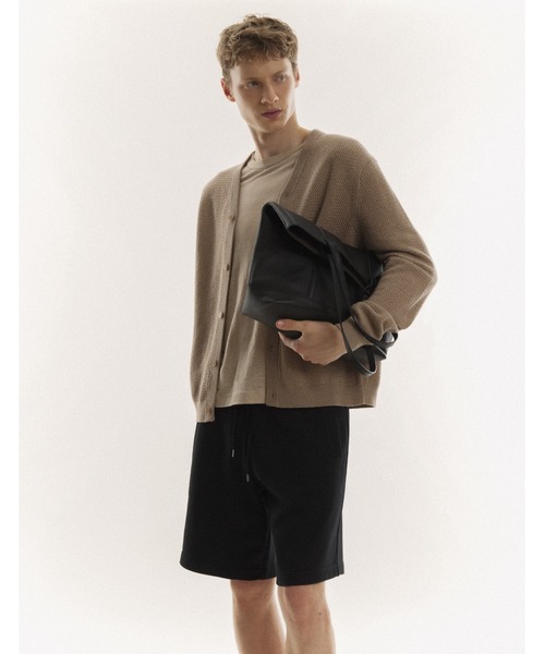 Maison Kitsune(メゾンキツネ)の「TEXTURED MERINO COTTON CARDIGAN(カーディガン/ボレロ・メンズ・ベージュ・S/M/L)」の8枚目の写真