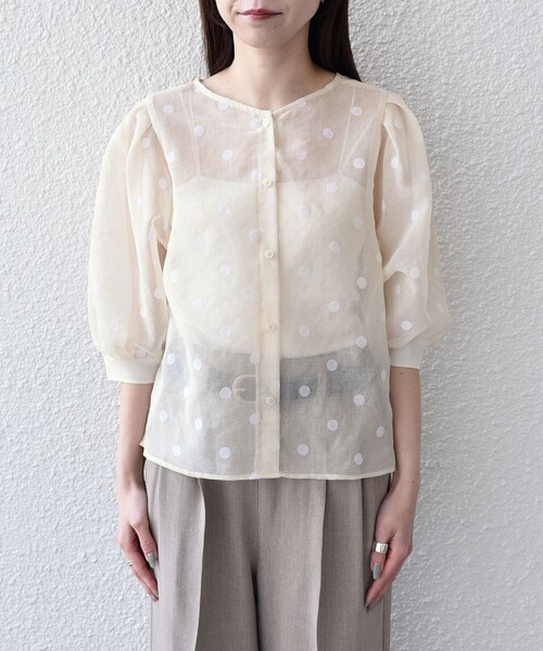 SHIPS Colors:〈手洗い可能〉シアー フロッキー ドット 5分袖 ブラウス