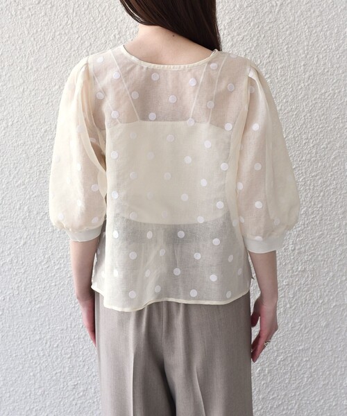 SHIPS Colors(シップス カラーズ)の「SHIPS Colors:〈手洗い可能〉シアー フロッキー ドット 5分袖 ブラウス◇(シャツ/ブラウス・レディース・オフホワイト/ブラック・ONE SIZE)」の18枚目の写真