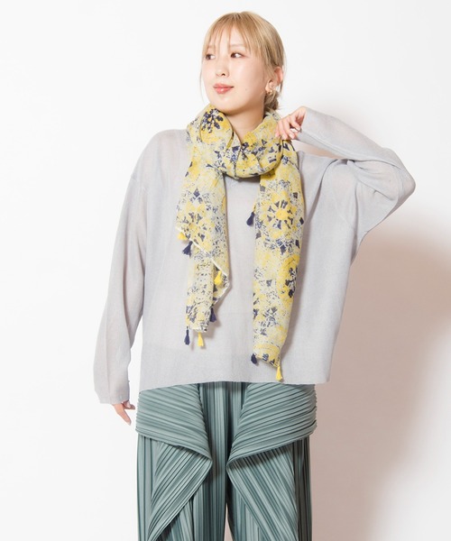 OSMOSIS（オズモーシス）の「タッセルヘムプリントストール（ストール/ショール・レディース・イエロー/ライトパープル/ピンク・ONE SIZE）」の2枚目の写真