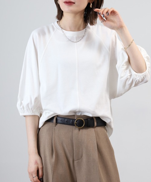 OMNES(オムネス)の「汗じみ防止UV 袖ボリューム半袖プルオーバーTシャツ(Tシャツ/カットソー・レディース・サックスブルー/ベージュ/ブラック/ホワイト・FREE)」の1枚目の写真