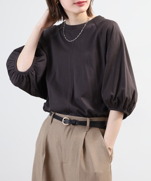 OMNES(オムネス)の「汗じみ防止UV 袖ボリューム半袖プルオーバーTシャツ(Tシャツ/カットソー・レディース・サックスブルー/ベージュ/ブラック/ホワイト・FREE)」の2枚目の写真