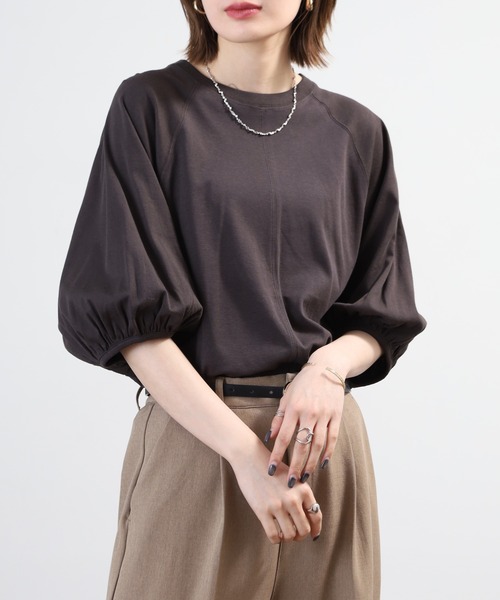 OMNES(オムネス)の「汗じみ防止UV 袖ボリューム半袖プルオーバーTシャツ(Tシャツ/カットソー・レディース・サックスブルー/ベージュ/ブラック/ホワイト・FREE)」の13枚目の写真