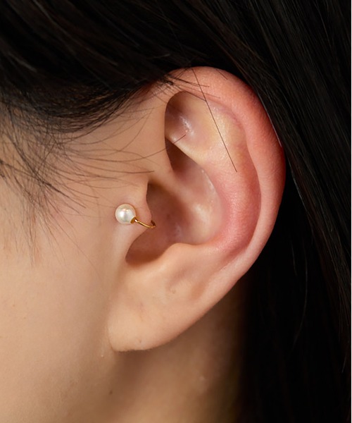 LAPUIS(ラピュイ)の「LAPUIS(ラピュイ)Tragus cuff & ear cuff set(イヤーカフ・レディース・マルチ/ゴールド・FREE)」の4枚目の写真