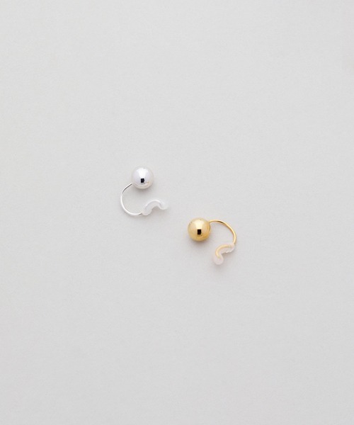 LAPUIS(ラピュイ)の「LAPUIS(ラピュイ)Tragus cuff & ear cuff set(イヤーカフ・レディース・マルチ/ゴールド・FREE)」の13枚目の写真