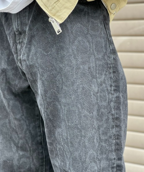 Carhartt(カーハート)の「【Carhartt WIP】SNAKE LANDON PANT(デニムパンツ・メンズ・カモフラージュ・32/34/30)」の5枚目の写真