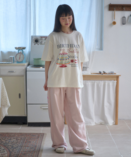 ambler(エムブラー)の「ハッピーバースデー グラフィック 半袖Tシャツ AS1301 (アイボリー)(Tシャツ/カットソー・レディース・その他・SMALL/MEDIUM/LARGE)」の6枚目の写真