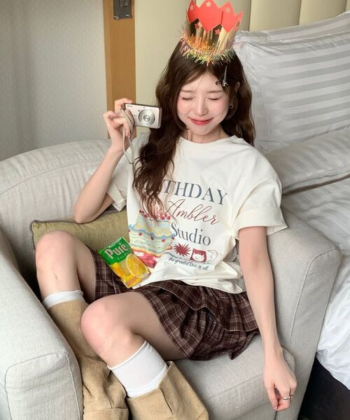 ambler(エムブラー)の「ハッピーバースデー グラフィック 半袖Tシャツ AS1301 (アイボリー)(Tシャツ/カットソー・レディース・その他・SMALL/MEDIUM/LARGE)」の4枚目の写真