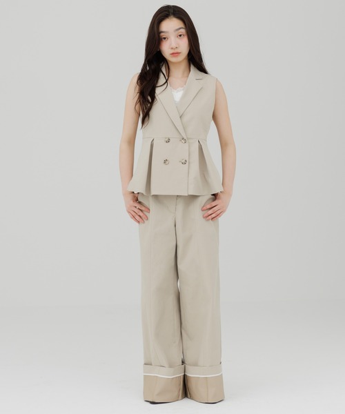 SENEE(セニー)の「tailored trench gilet(テーラードトレンチジレ)(ベスト・レディース・ベージュ/ブラック・FREE)」の19枚目の写真