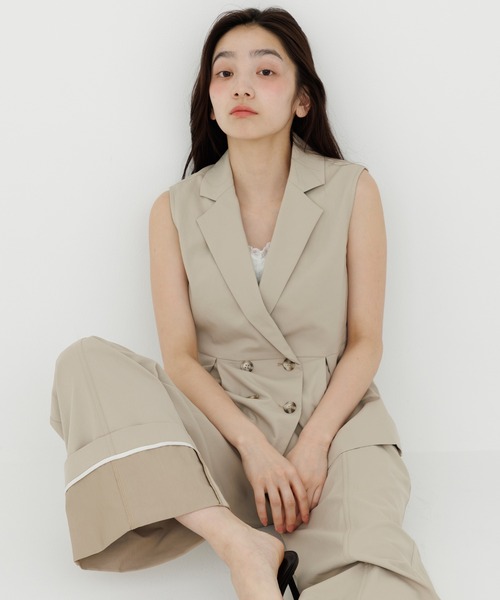 SENEE(セニー)の「tailored trench gilet(テーラードトレンチジレ)(ベスト・レディース・ベージュ/ブラック・FREE)」の21枚目の写真
