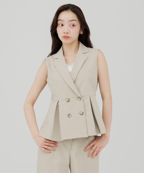 SENEE(セニー)の「tailored trench gilet(テーラードトレンチジレ)(ベスト・レディース・ベージュ/ブラック・FREE)」の11枚目の写真