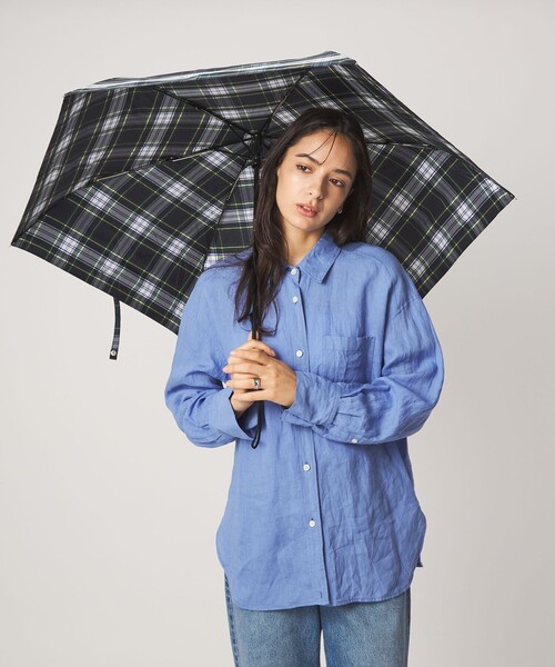 Traditional Weatherwear(トラディショナルウェザーウェア)の「【WEB限定】<Traditional Weatherwear>オートマティック 傘 / 折りたたみ(折りたたみ傘・レディース・ダークグリーン/レッド/ベージュ・FREE)」の4枚目の写真