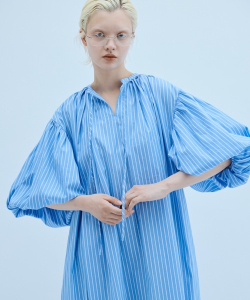 PERNA(ペルナ)の「ストライプハーフスリーブボリュームワンピース(ワンピース・レディース・ピンク/ブルー・MEDIUM/LARGE)」の16枚目の写真