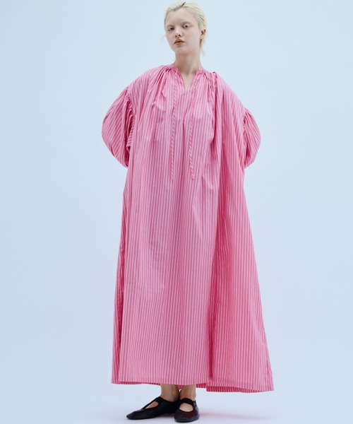 PERNA(ペルナ)の「ストライプハーフスリーブボリュームワンピース(ワンピース・レディース・ピンク/ブルー・MEDIUM/LARGE)」の5枚目の写真