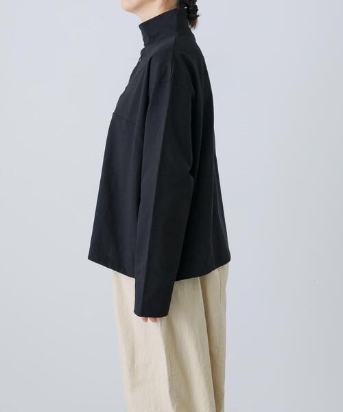 かぐれ（カグレ）の「ハーフボタンプルオーバー（Tシャツ/カットソー・レディース・ブラック/ナチュラル・FREE）」の8枚目の写真