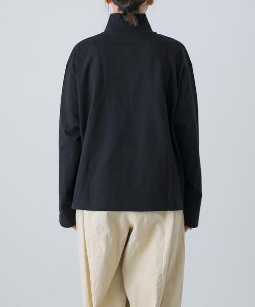 かぐれ（カグレ）の「ハーフボタンプルオーバー（Tシャツ/カットソー・レディース・ブラック/ナチュラル・FREE）」の9枚目の写真