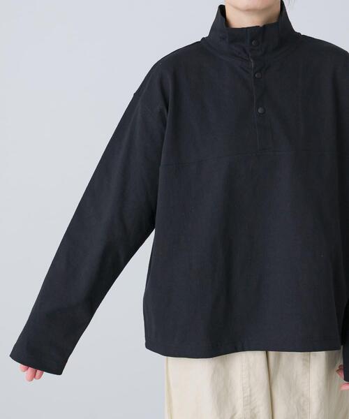 かぐれ（カグレ）の「ハーフボタンプルオーバー（Tシャツ/カットソー・レディース・ブラック/ナチュラル・FREE）」の11枚目の写真