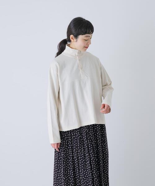 かぐれ（カグレ）の「ハーフボタンプルオーバー（Tシャツ/カットソー・レディース・ブラック/ナチュラル・FREE）」の21枚目の写真