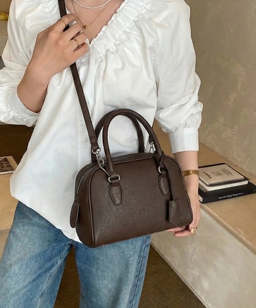 yuue' ( wear )（ユーイ）の「2WAYスクエアミニボストンバッグ/ペットボトル収納可（ボストンバッグ・レディース・ブラック/レッド/ダークブラウン/アイボリー・FREE）」の12枚目の写真