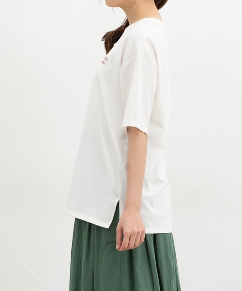 Honeys(ハニーズ)の「【UVカット】こだわり綿刺繍ゆるT(Tシャツ/カットソー・レディース・ネイビー/グリーン/ホワイト×レッド/ブラック/ホワイト系その他2・L/LL/M/S)」の21枚目の写真