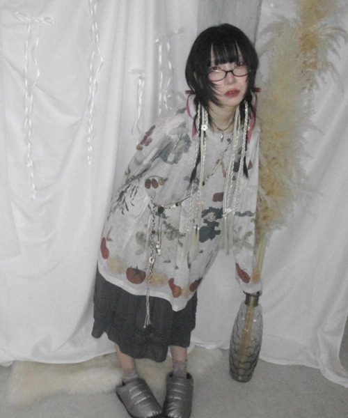 Never mind the XU / Chikashitsu+(ネバーマインド ザ エックスユー / チカシツプラス)の「【Nerd out XU】color oval retro glasses / 【ナードアウトエックスユー】カラーオーバルレトログラス<着用動画あり>(メガネ・メンズ・ブラウン/ブルー/レッド・ONE SIZE)」の4枚目の写真