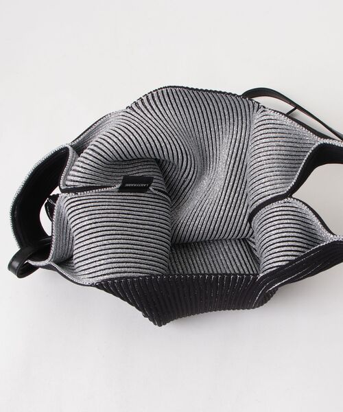 LASTFRAME（ラストフレーム）の「【LASTFRAME】KYOTO METALLIC MARKET BAG SMALL（ハンドバッグ・メンズ・ブラック・FREE）」の5枚目の写真