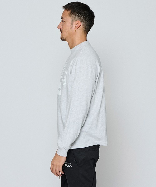 ACANTHUS(アカンサス)の「mlt5697-Shadow College Logo L-S Tee ロングスリーブTシャツ(MA2661)(Tシャツ/カットソー・メンズ・ブラック/ネイビー/グレー/ホワイト・XL/L/M/S)」の8枚目の写真