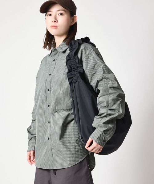 meltum（メルタム）の「GATHER MESSENGER BAG（ショルダーバッグ・メンズ・ブラック/ブラック系その他・FREE）」の22枚目の写真