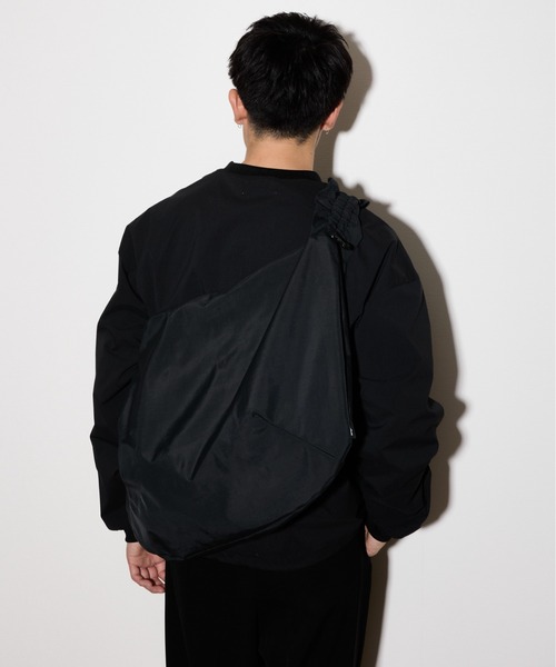 meltum（メルタム）の「GATHER MESSENGER BAG（ショルダーバッグ・メンズ・ブラック/ブラック系その他・FREE）」の11枚目の写真