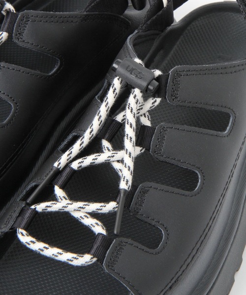 UGG(アグ)の「【UGG(アグ)】GG TOGGLE(WOMENS)(サンダル・レディース・ブラック/ベージュ・MEDIUM/SMALL)」の8枚目の写真