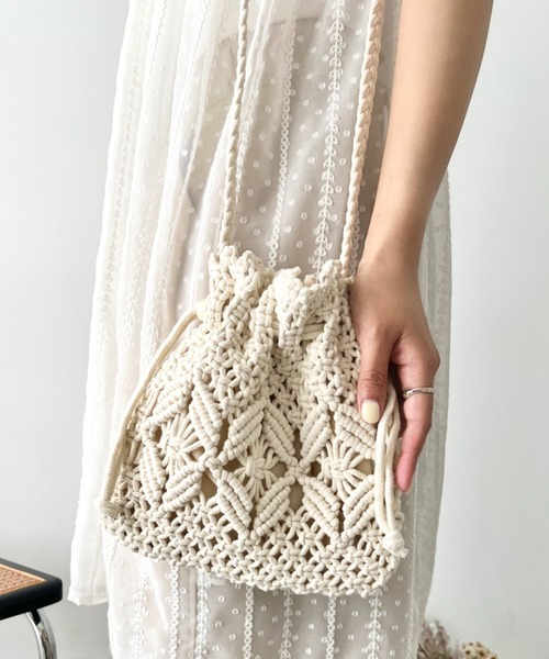 wears(ウェアーズ)の「マクラメ編み巾着ショルダーバッグ(ショルダーバッグ・レディース・ベージュ/アイボリー/ホワイト・FREE)」の14枚目の写真