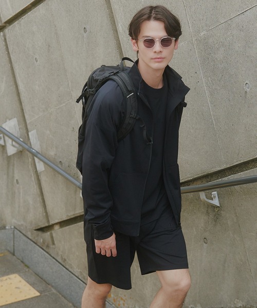MAISON CLUB(メゾンクラブ)の「【MAISON CLUB】TACTICAL STAND ZIP BLOUSON / タクティカルスタンドジップブルゾン ラッシュガード/水着/UVカット/速乾/水陸両用/ストレッチ素材(その他アウター・メンズ・ブラック/グレー・L/M)」の10枚目の写真