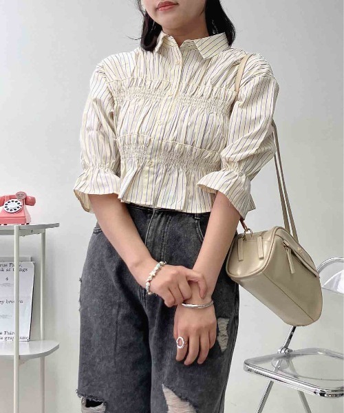 AS KNOW AS plus(アズノゥアズプラス)の「○フロントフリルシャーリング5分袖ブラウス(シャツ/ブラウス・レディース・ネイビー系/オフホワイト/サックスブルー/イエロー系・FREE)」の18枚目の写真