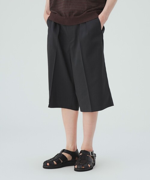 BEAMS HEART(ビームスハート)の「【7/24再値下げ】ストレッチツイル 2タック ワイド ショートパンツ(その他パンツ・メンズ・ブラック/チャコールグレー・LARGE/MEDIUM/SMALL)」の1枚目の写真