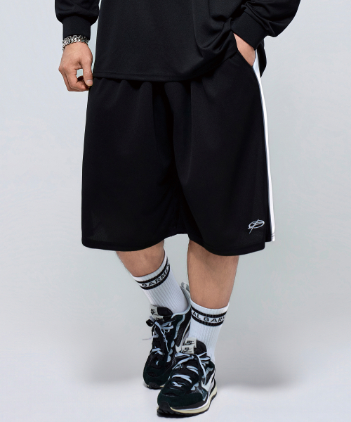 PHYSICAL GARMENTS（フィジカルガーメンツ）の「P2611 クールメッシュパイピングバミューダパンツ [ブラック]（スウェットパンツ・レディース・ブラック・1/2）」の6枚目の写真