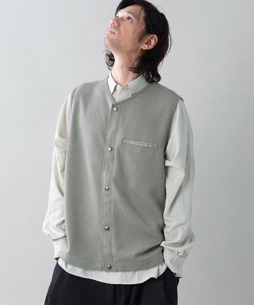EGO TRIPPING(エゴトリッピング)の「mcg3846-BOUCLE-VEST ブークレーベスト(666704)(ベスト・メンズ・ネイビー/ベージュ/ブラック・48/46)」の4枚目の写真