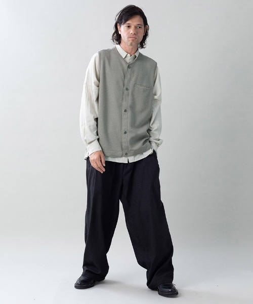 EGO TRIPPING(エゴトリッピング)の「mcg3846-BOUCLE-VEST ブークレーベスト(666704)(ベスト・メンズ・ネイビー/ベージュ/ブラック・48/46)」の5枚目の写真