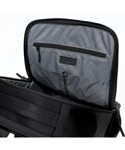 Samsonite(サムソナイト)の「サムソナイト FLYZ-LITE 2 バックパックM エキスパンダブル ブラック(バックパック/リュック・キッズ・ブラック・ONE SIZE)」の9枚目の写真